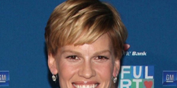 Hilary Swank Recovering After Hospital Procedure E News Canada